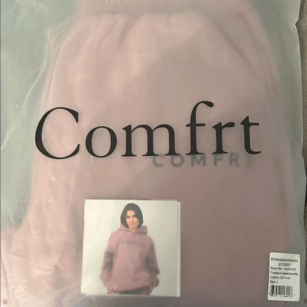 COMFRT Women's Tranquil Orchid Hoodie and Sweatpants - Picture 7 of 7